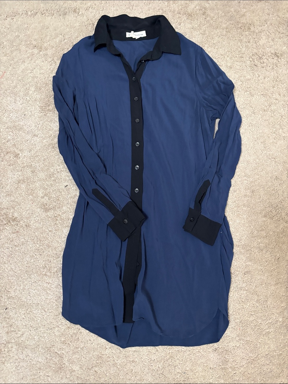 Men's Navy Blue Long-Sleeve Button-Down Shirt with Black Trim